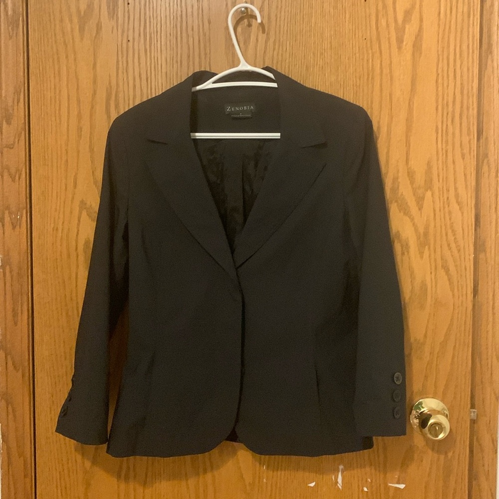 Zenobia Black silk Blazer with hidden buttons. Zenobia.